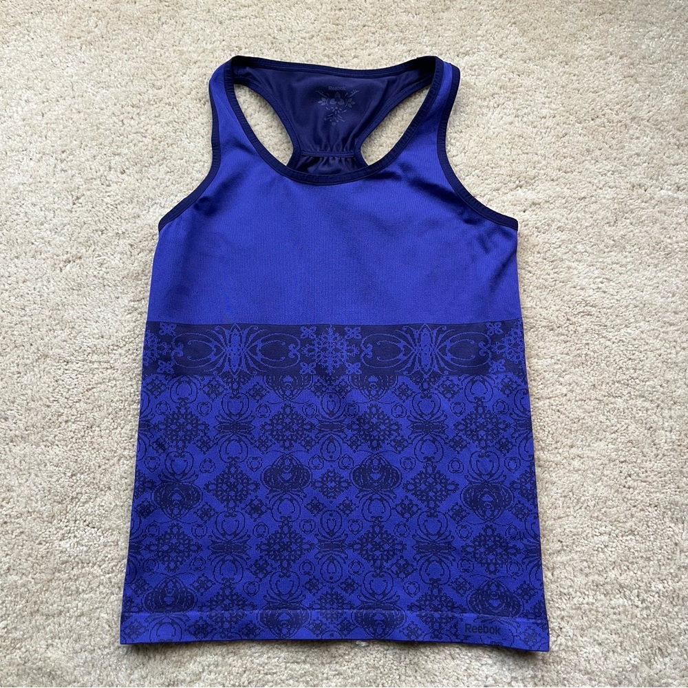 Reebok Women’s Purple Seamless Exercise Tank Top - Size M - EUC - Stretch